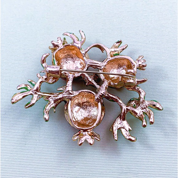 Unique Pomegranate Brooch/Pin - Shiny Deep Red and Metallic Green Enamel - Picture 4 of 4